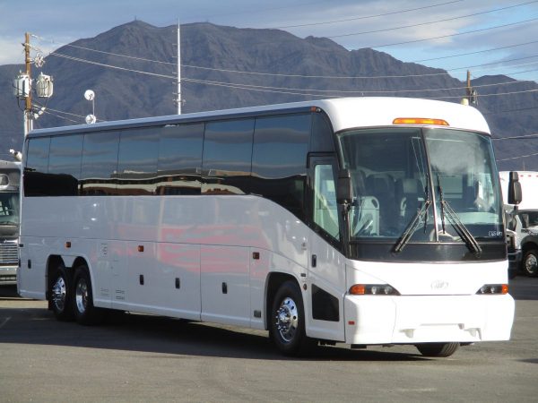2011 MCI J4500 Highway Coach C65697