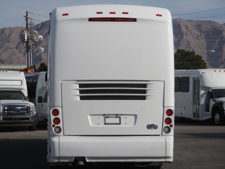 2012 MCI J4500 Coach with ISX Cummins C66271 - Image 6