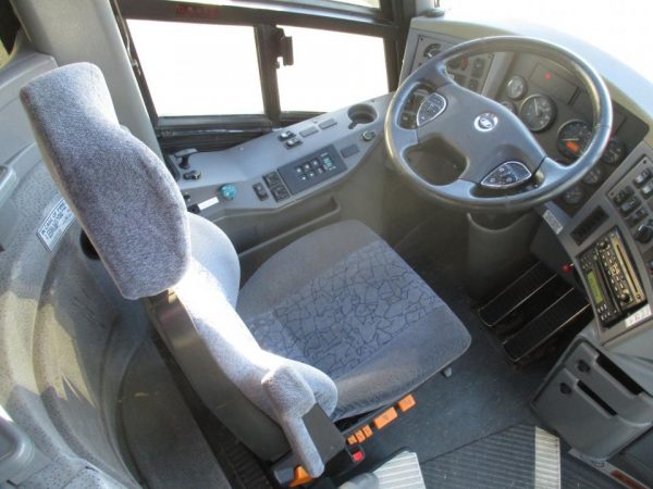 2011 MCI J4500 Highway Coach C65697 - Image 11
