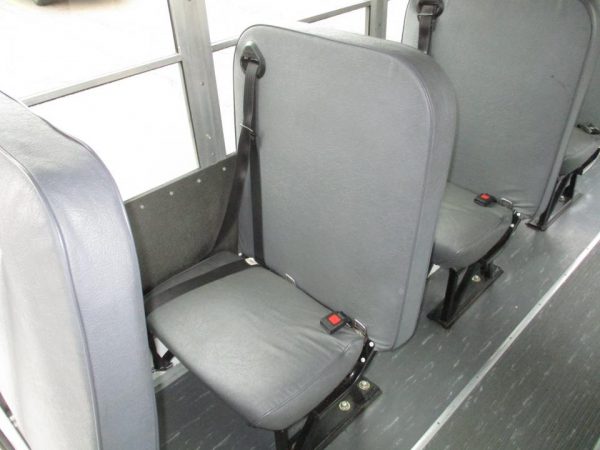 2006 Collins Bus Bantam Daycare Bus B34270 - Image 9