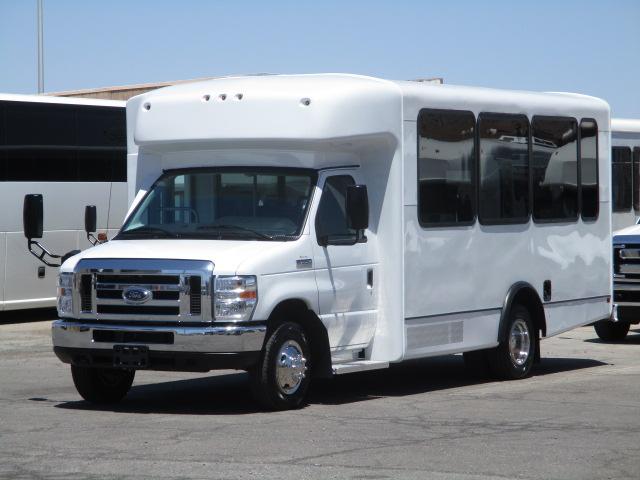 2018 World Trans 24E Lift Equipped Shuttle Bus S01398 - Image 3