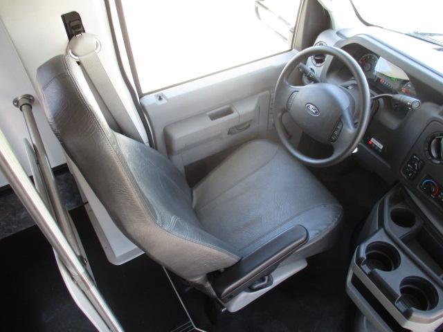 2018 World Trans 24E Lift Equipped Shuttle Bus S01398 - Image 11