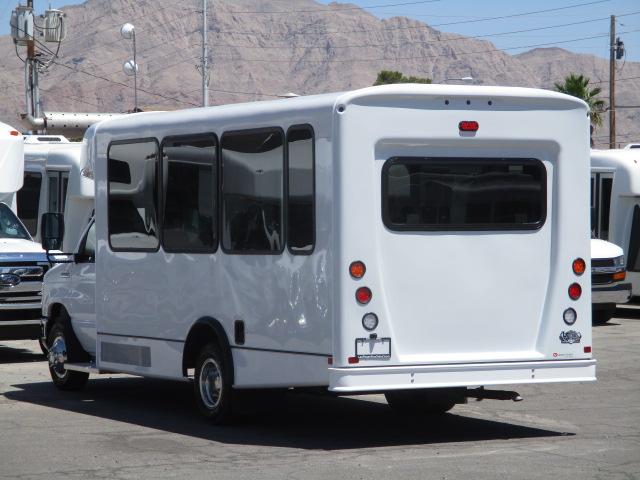 2018 World Trans 24E Lift Equipped Shuttle Bus S01398 - Image 5