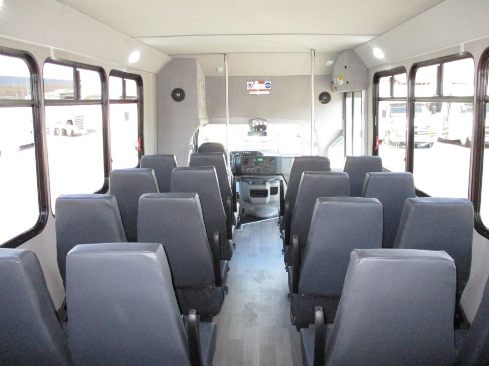 2018 ElDorado Advantage Executive Shuttle Bus S20855 - Image 11
