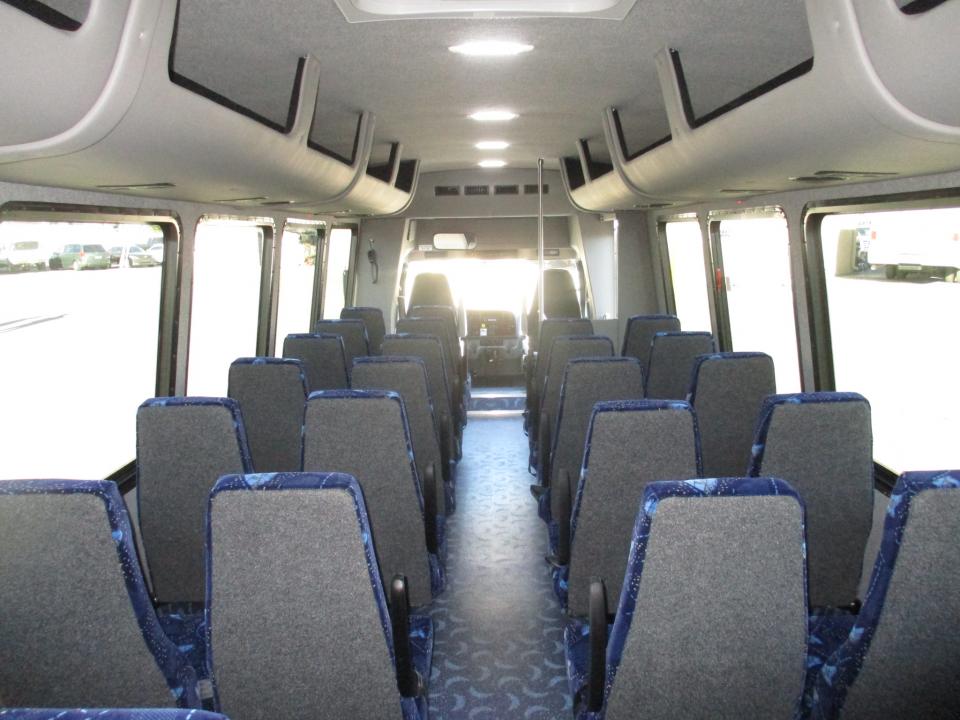 2019 KSIR Bus M2-400RL Shuttle Bus SC9232 v1 - Image 9