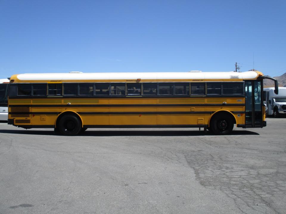 2003 Thomas Saf-T-Liner HDX School Bus B24423 - Image 4