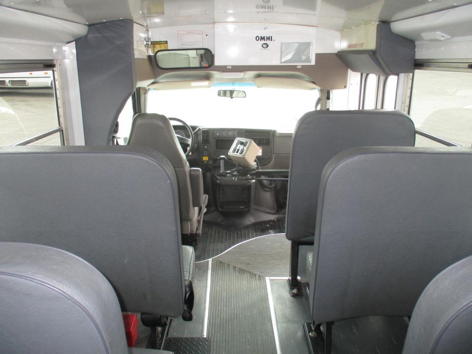 2006 Collins Bus Bantam Daycare Bus B35309 - Image 11