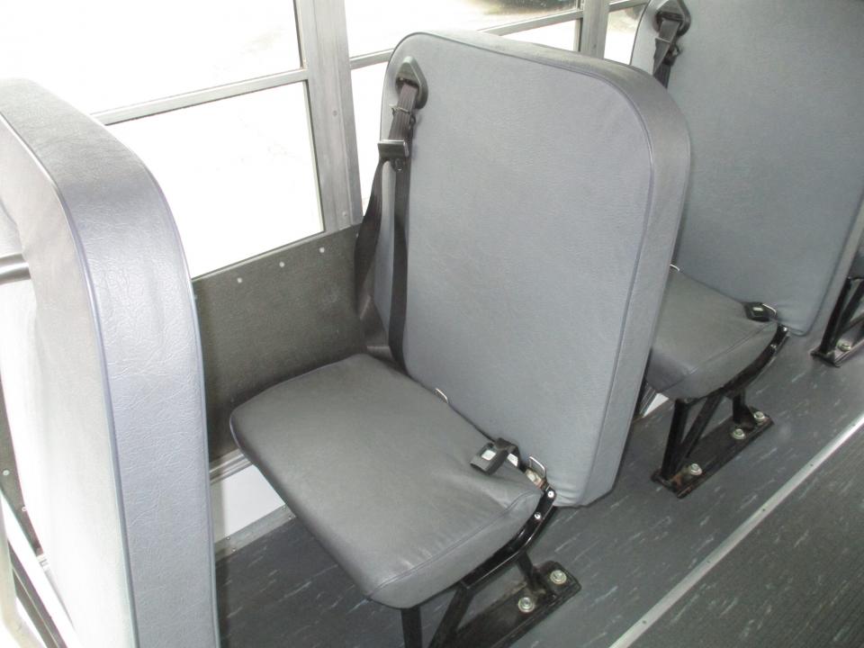 2006 Collins Bus Bantam Daycare Bus B35309 - Image 9