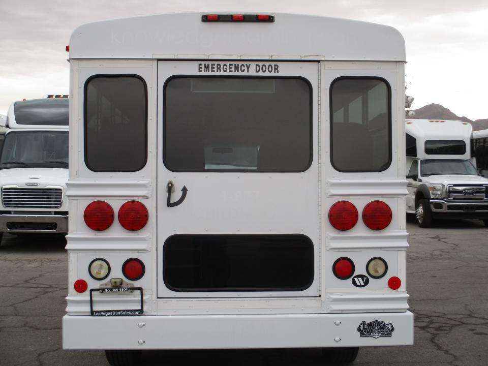 2006 Collins Bus Bantam Daycare Bus B35309 - Image 3
