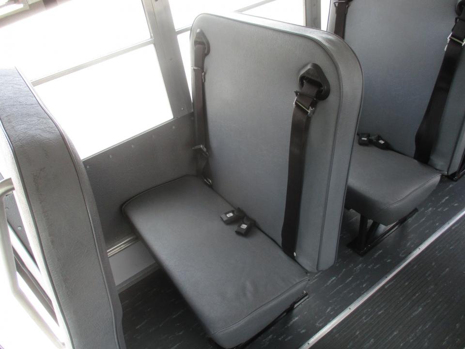 2008 Collins Bus Bantam Daycare Bus B04505 - Image 9