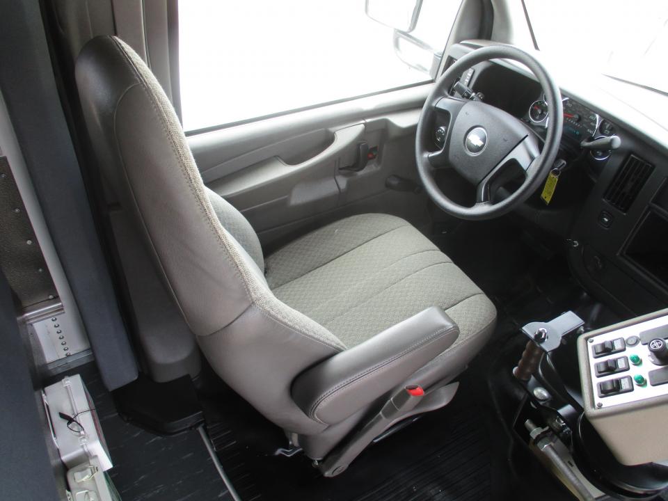 2008 Collins Bus Bantam Daycare Bus B04505 - Image 8