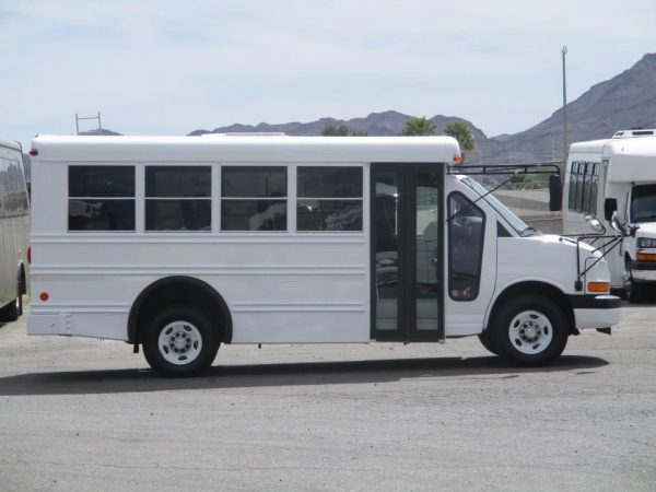 2008 Collins Bus Bantam Daycare Bus B04505 - Image 4