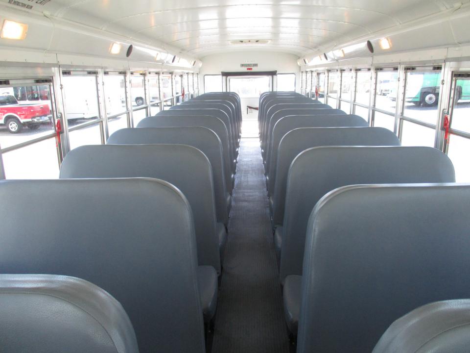 2010 Blue Bird All American FE B74452 - Image 9