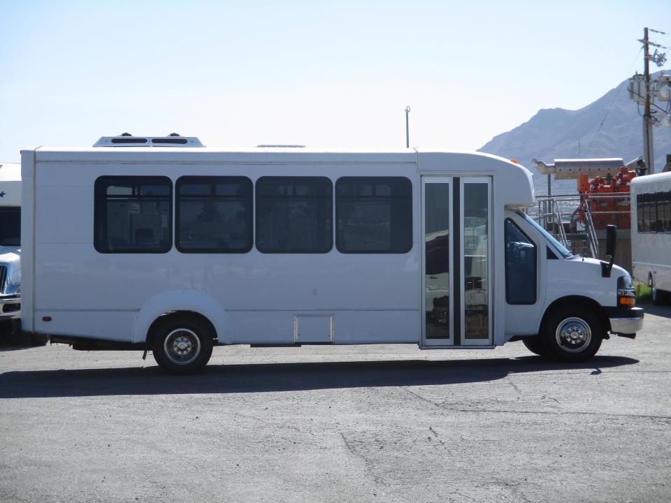 2012 Elkhart Coach ECII Shuttle Bus S50269 - Image 5
