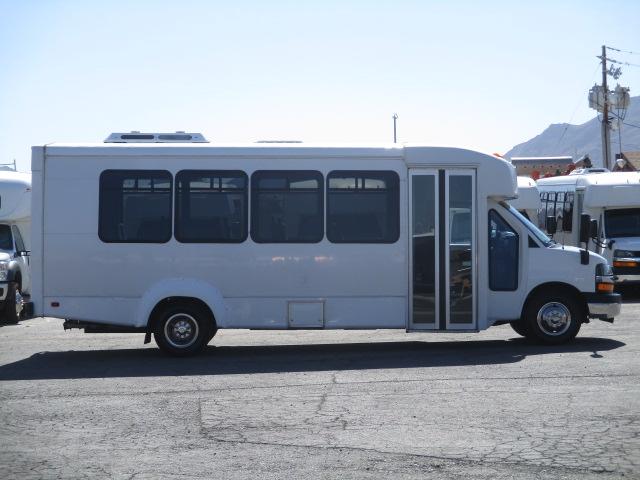 2012 Elkhart Coach ECII Shuttle Bus S50827 - Image 4