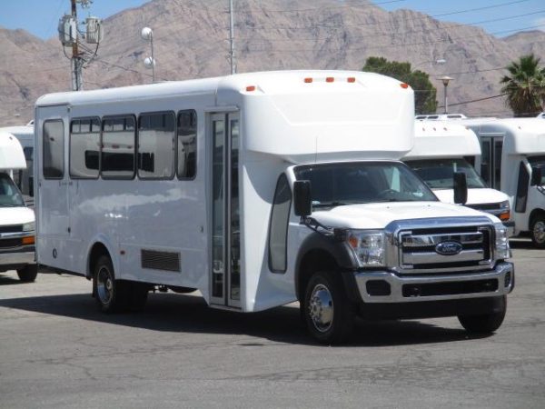 2013 Glaval Bus Entourage Wheelchair Shuttle S86551 - Image 6