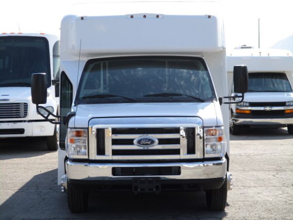 2018 ElDorado Advantage Executive Shuttle S29756 - Image 2