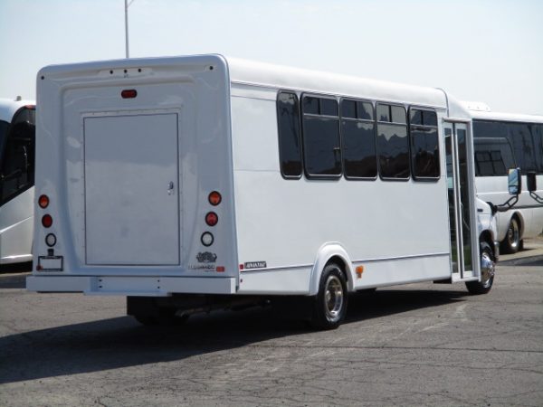 2018 ElDorado Advantage Executive Shuttle S29756 - Image 5