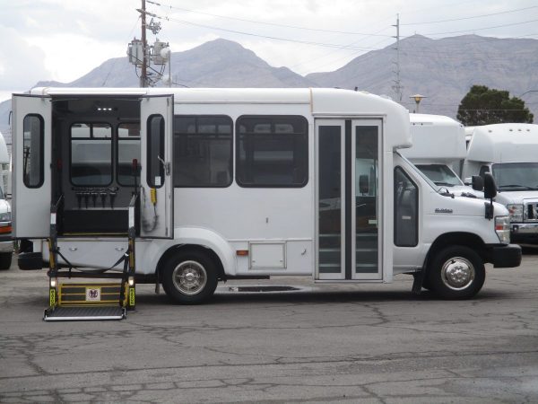 2012 Elkhart Coach ECII Wheelchair Bus S36175 - Image 4