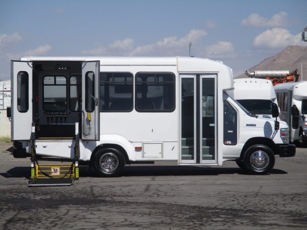 2012 Elkhart Coach ECII Wheelchair Bus S36176 - Image 4