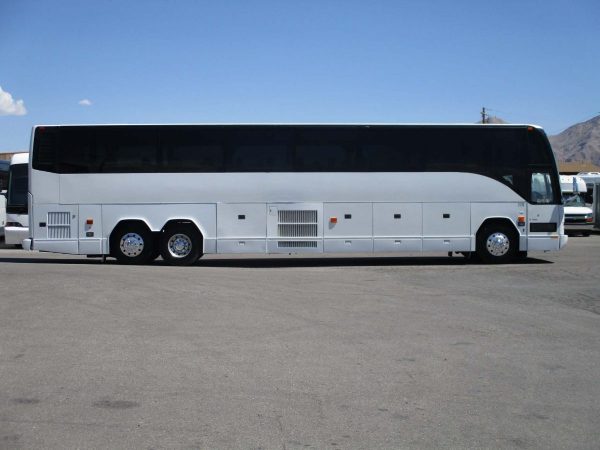 2008 Prevost H3-45 Highway Coach C11104 - Image 4
