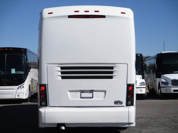 2006 MCI J4500 Highway Coach C63294 - Image 6