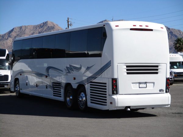 2006 MCI J4500 Highway Coach C63294 - Image 5