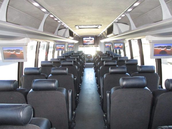 2013 Turtle Top Odyssey XL Shuttle Bus SM8946 - Image 10