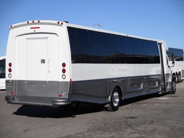 2013 Turtle Top Odyssey XL Shuttle Bus SM8946 - Image 5