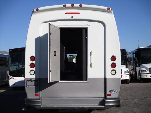 2013 Turtle Top Odyssey XL Shuttle Bus SM8946 - Image 6