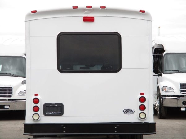 2008 Starcraft Allstar Lift Equipped Shuttle Bus S44418 - Image 6