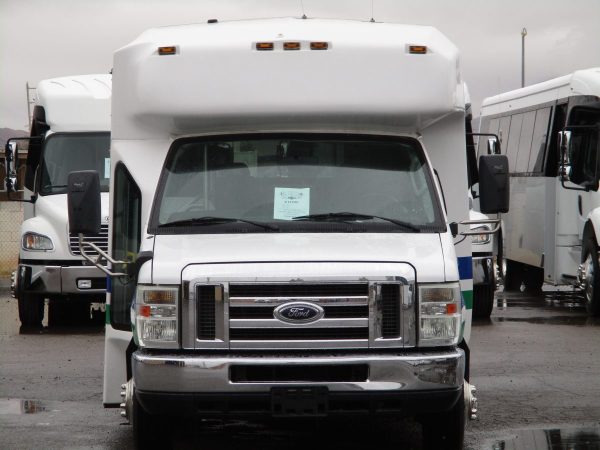 2011 ElDorado Aerotech Lift Equipped Shuttle Bus S12226 - Image 2
