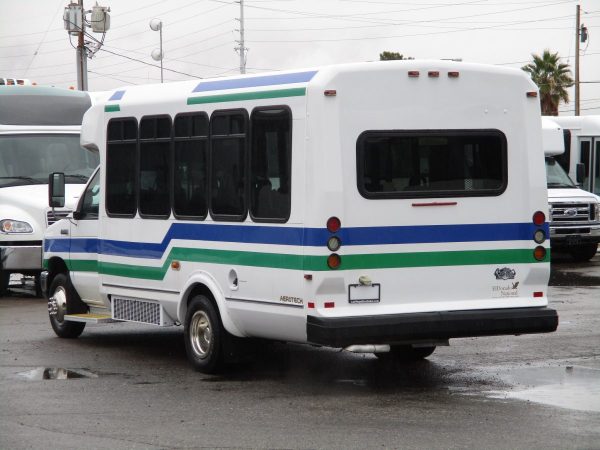 2011 ElDorado Aerotech Lift Equipped Shuttle Bus S12226 - Image 5