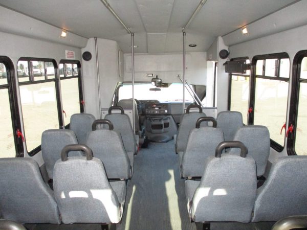 2009 Starcraft Allstar Lift Equipped Shuttle Bus S37945 - Image 10
