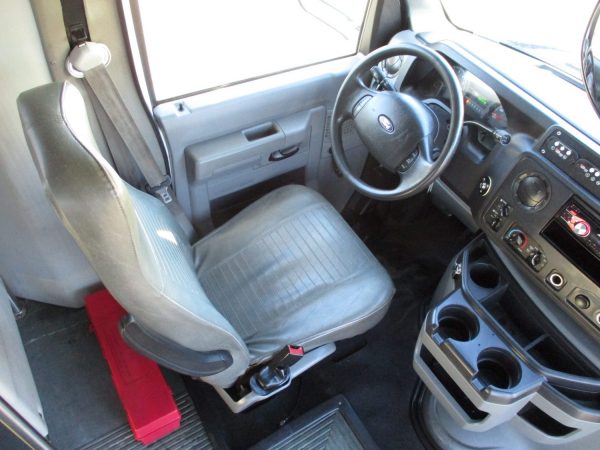 2009 Starcraft Allstar Lift Equipped Shuttle Bus S37945 - Image 11