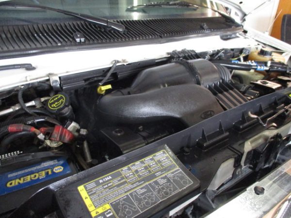 2009 Starcraft Allstar Lift Equipped Shuttle Bus S42151 - Image 11