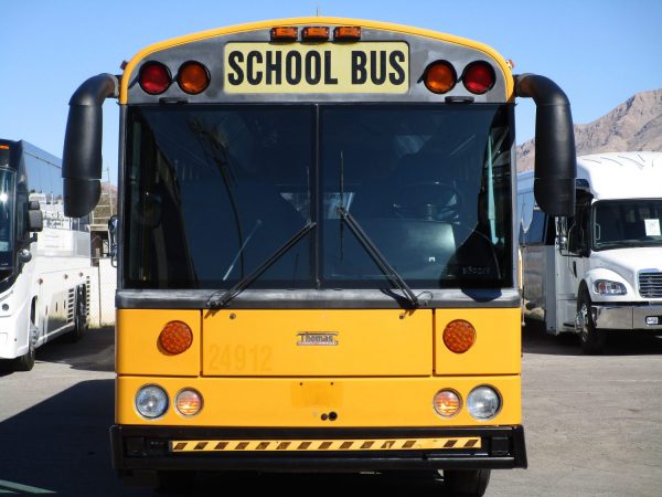 2004 Thomas Saf-T-Liner HDX School Bus B32208 - Image 2