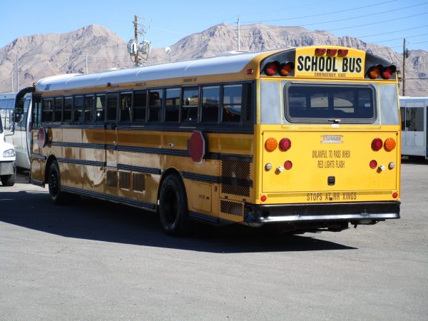 2004 Thomas Saf-T-Liner HDX School Bus B32208 - Image 5