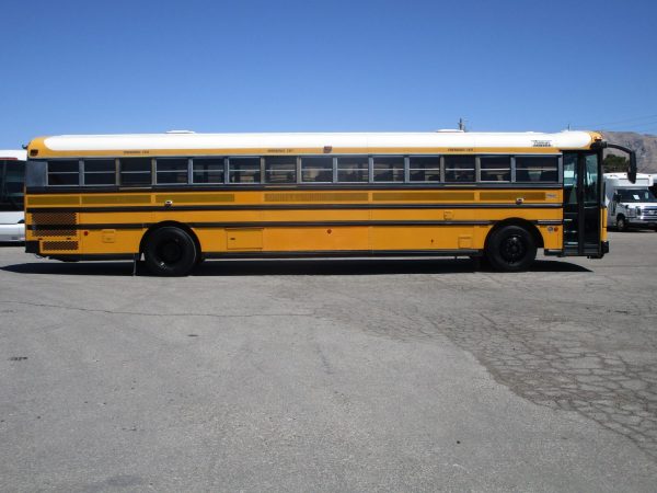 2004 Thomas Saf-T-Liner HDX School Bus B32201 - Image 4