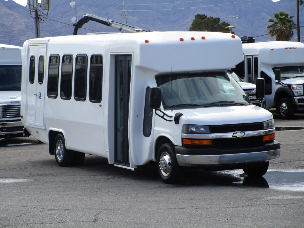 2014 Diamond Coach VIP 2500 Lift Equipped Shuttle S39630 Las Vegas Bus Sales