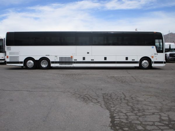 2017 Prevost X3-45 Lift Equipped Highway Coach C37336 - Image 4
