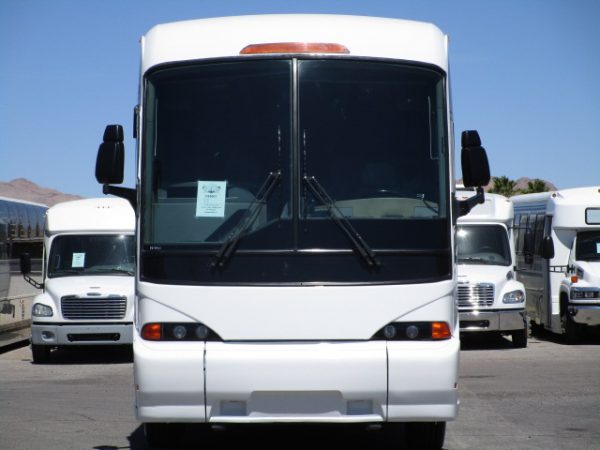 2007 MCI J4500 Highway Coach C64061 - Image 2