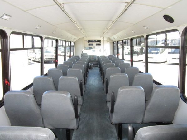 2009 Champion Defender Lift Equipped Shuttle Bus S06636 - Image 10