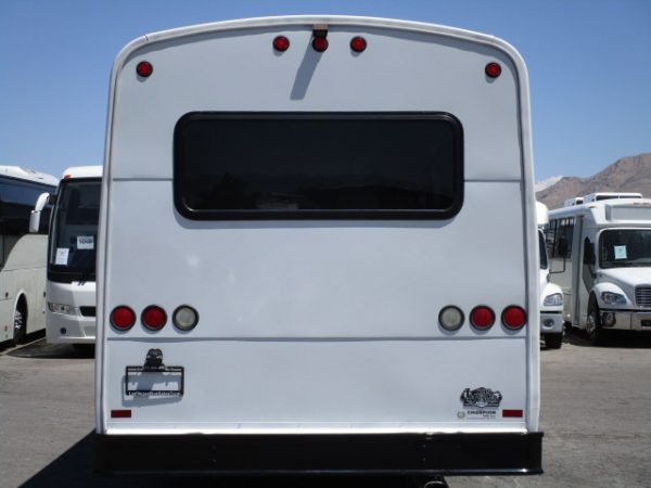 2009 Champion Defender Lift Equipped Shuttle Bus S06636 - Image 6