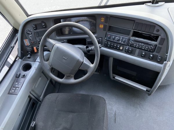 2010 Volvo 9700 Highway Coach C36380 - Image 11