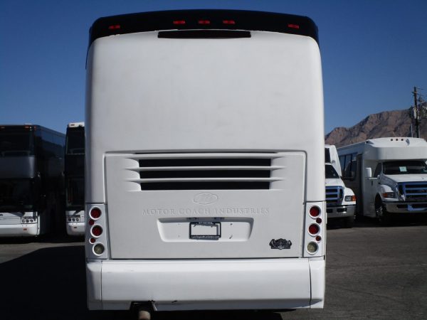 2007 MCI J4500 Lift Equipped Highway Coach C63902 - Image 6