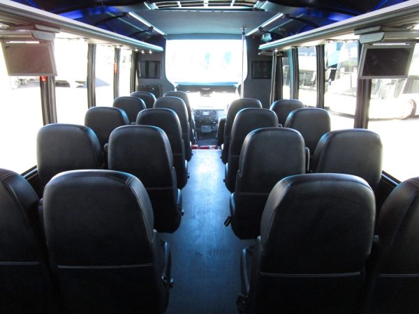 2016 Grech Motors GM33 Executive Style Shuttle Bus S33511 - Image 10