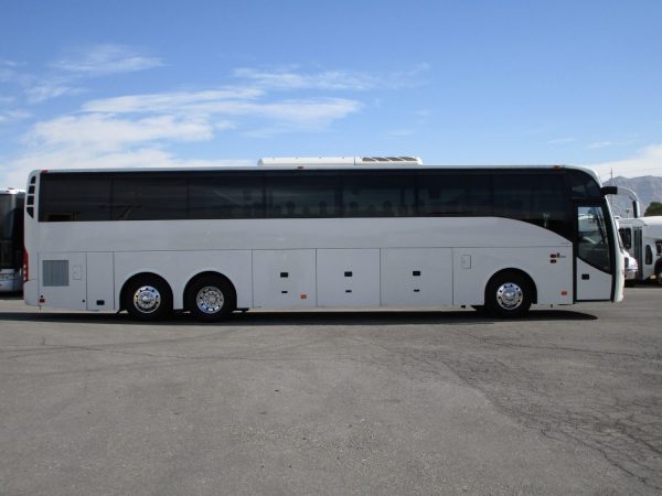 2015 Volvo 9700 Luxury Highway Coach C70555 - Image 4