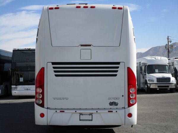 2015 Volvo 9700 Luxury Highway Coach C70555 - Image 6