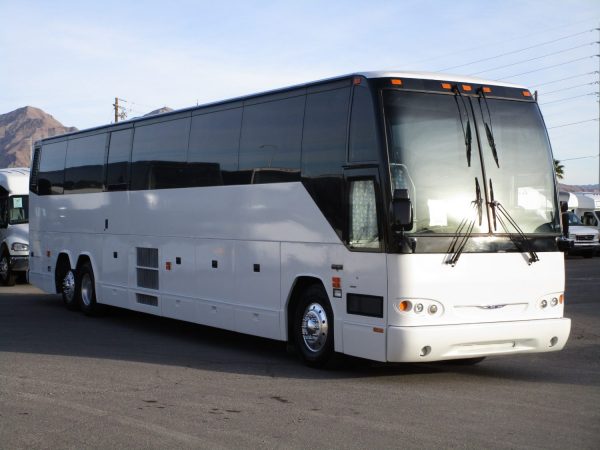 2004 Prevost H3-45 Lift Equipped Highway Coach C14850